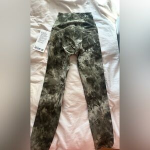 Women’s lululemon Align HR pant 25” Diamond Dye light sage army green NWT size 0
